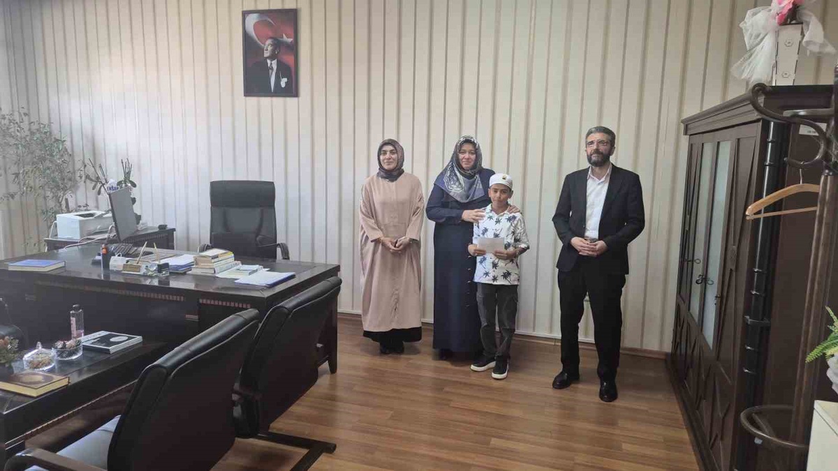 Erzurum\'da Kur\'an-ı Kerim\'i güzel okuma yarışmasını Yusuf Eymen Özoğul kazandı