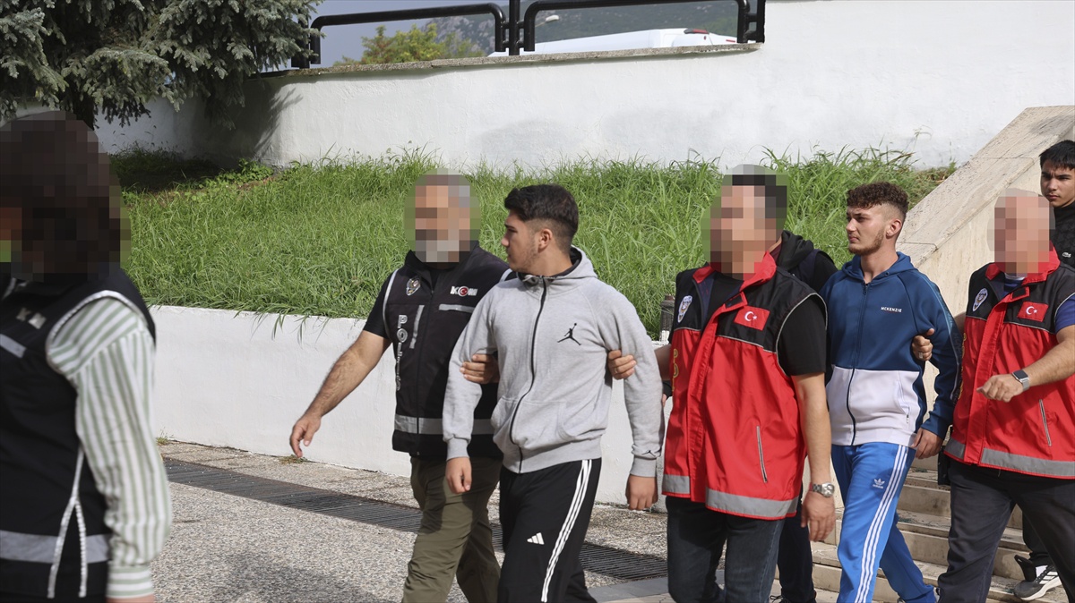 Muğla merkezli operasyonda 42 şüpheli gözaltına alındı, 20\'si adliyeye sevk edildi
