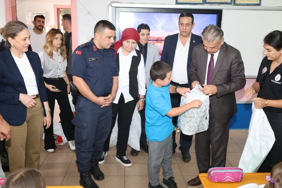 Nazilli Kaymakamı Kan, kırsaldaki iki ilkokulu ziyaret etti