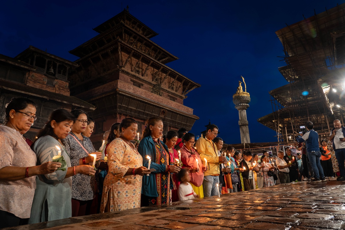 Nepal\'deki heyelanda can kaybı 1.403\'e çıktı, 6.150 kişi hâlâ kayıp
