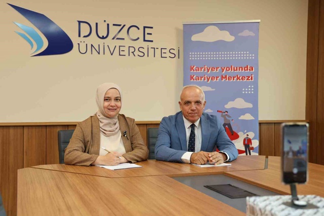 Düzce Üniversitesi yayınında öğrencilere kariyer ve kampüs imkanları anlatıldı