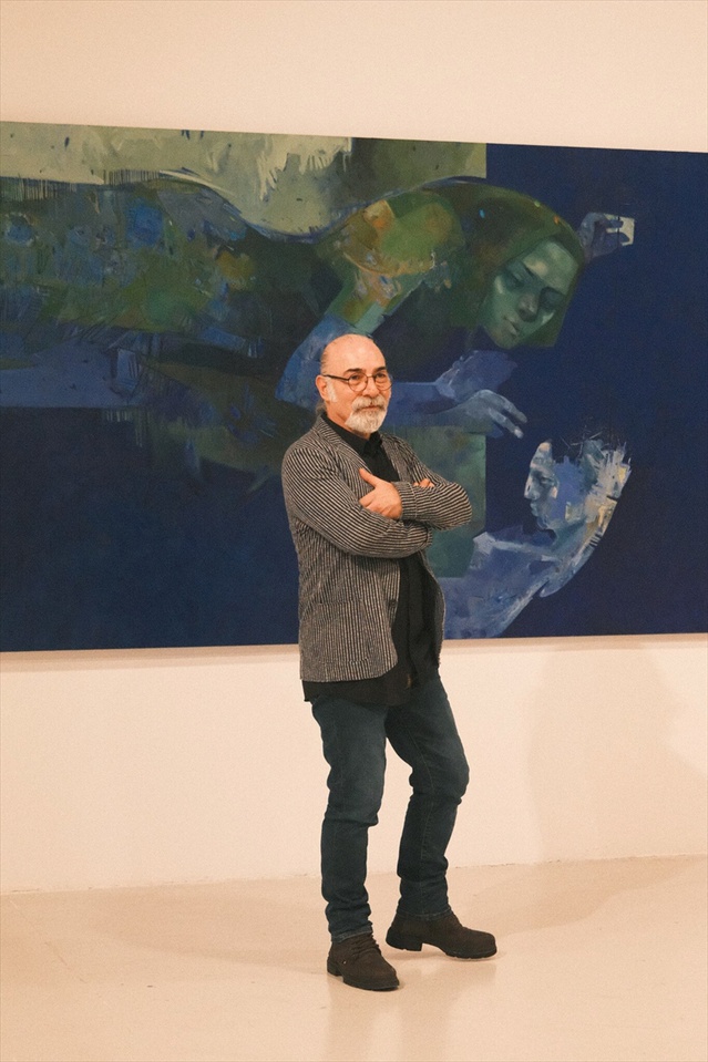 Özgür Eryılmaz'ın 'Eş Zaman İnsan' sergisi CerModern'de açıldı