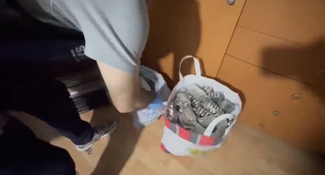 Samsun İlkadım'da ikamette 13 bin 48 sentetik ecza hap ile ruhsatsız tüfek ele geçirildi