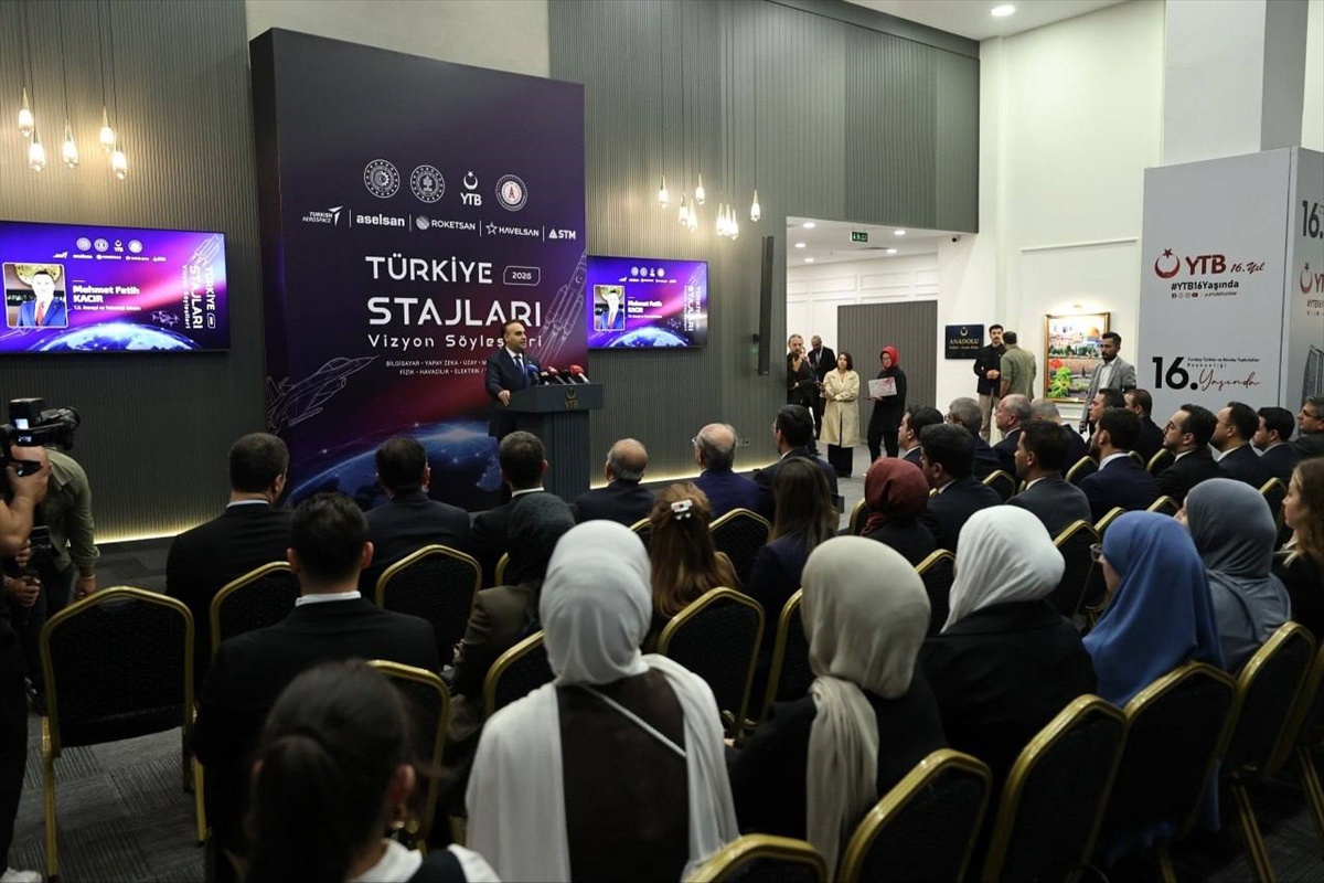 Sanayi ve Teknoloji Bakanı Kacır, Türkiye Stajları Vizyon Söyleşileri\'nde konuştu: