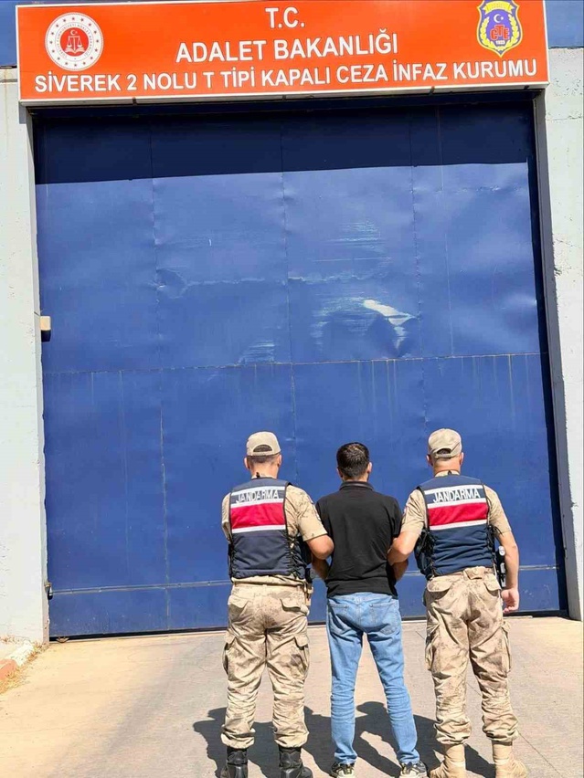 Siverek'te hırsızlıktan 22 yıl 8 ay 25 gün hapis cezası bulunan S.T. yakalandı