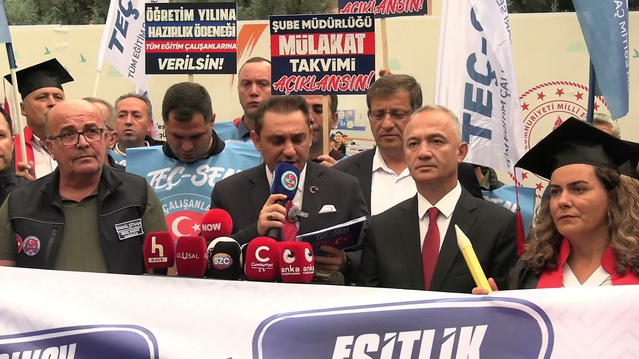 TEÇ-SEN MEB önünde eğitim çalışanlarının statüsünün güçlendirilmesini istedi
