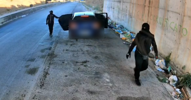 Türk tırı, İtalya'da maskeli ve silahlı 4 kişi tarafından gasbedildi