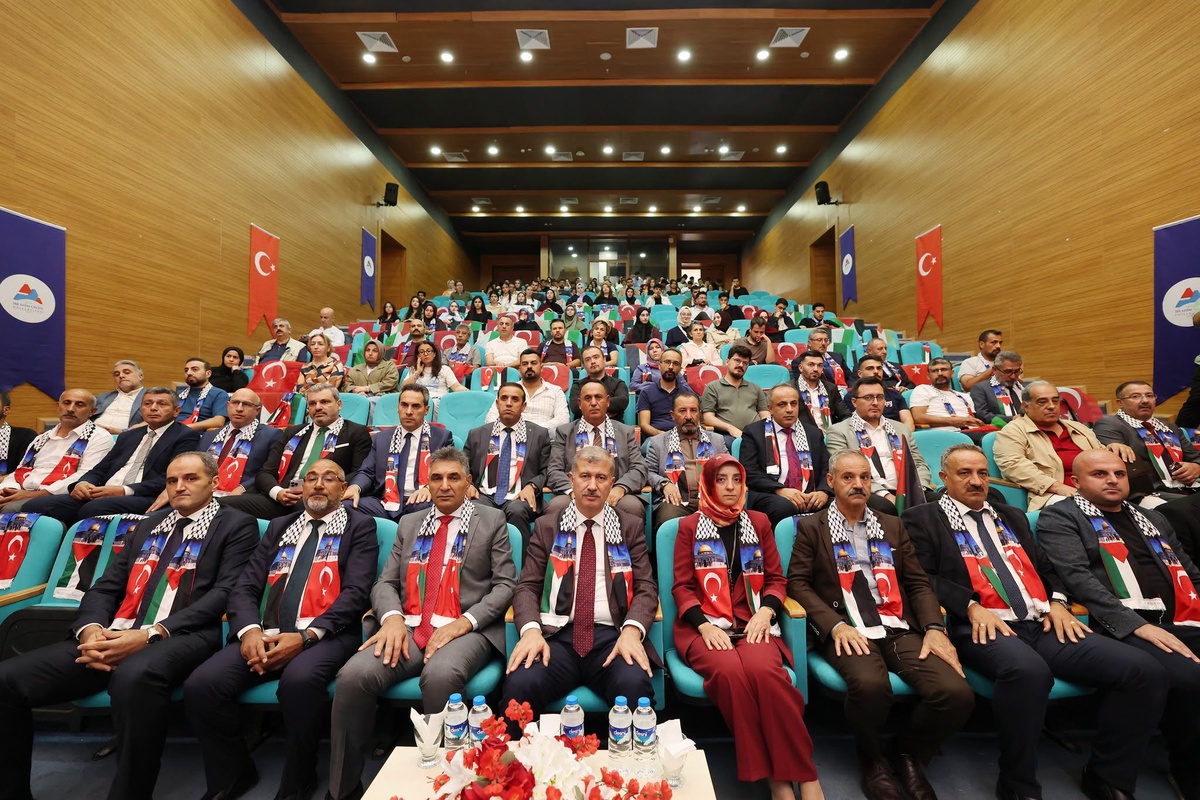 AİÇÜ’de “Yarım Kalan Dersler, Yıkılmayan Umutlar: Gazze” Buluşması Gerçekleştirildi
