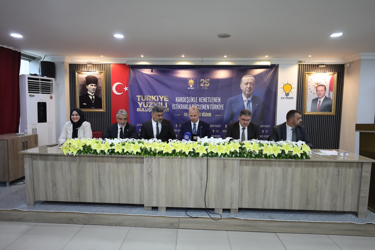 AK Parti Genel Başkan Yardımcısı Ömer İleri, Iğdır\'da konuştu: