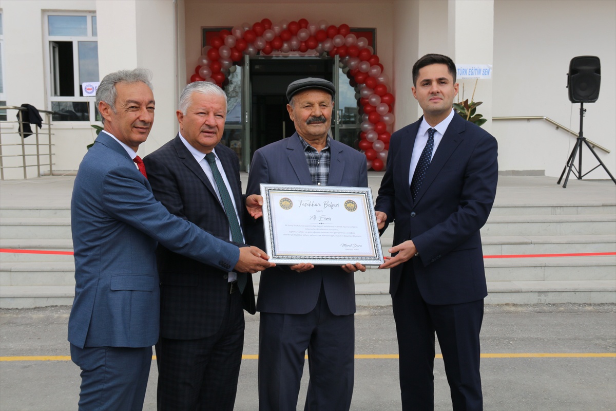 Aksaray Eskil'de 8 derslikli Ali Ermiş İlkokulu'nun açılışı yapıldı