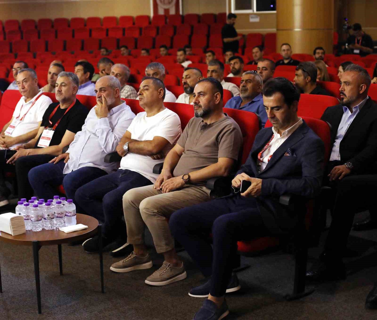 Antalyaspor A.Ş.’de yeni yönetim kurulu göreve geldi