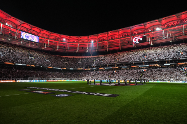 Atılan manşetler olay! Bütün Fransa Beşiktaş'ı konuşuyor