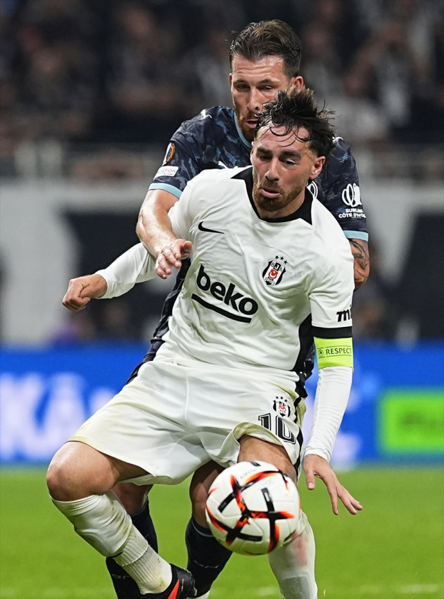 Atılan manşetler olay! Bütün Fransa Beşiktaş'ı konuşuyor