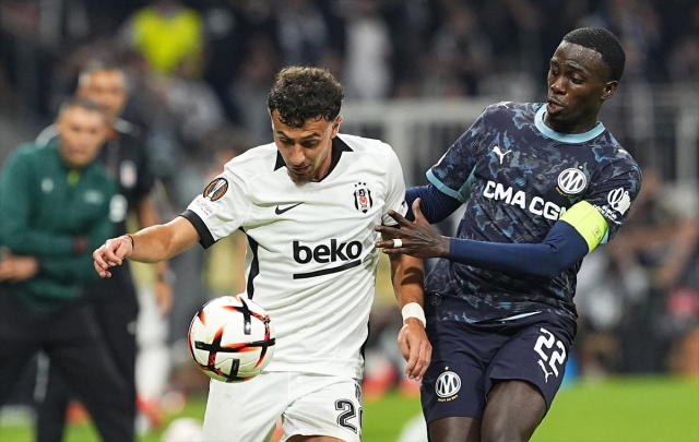 Atılan manşetler olay! Bütün Fransa Beşiktaş'ı konuşuyor