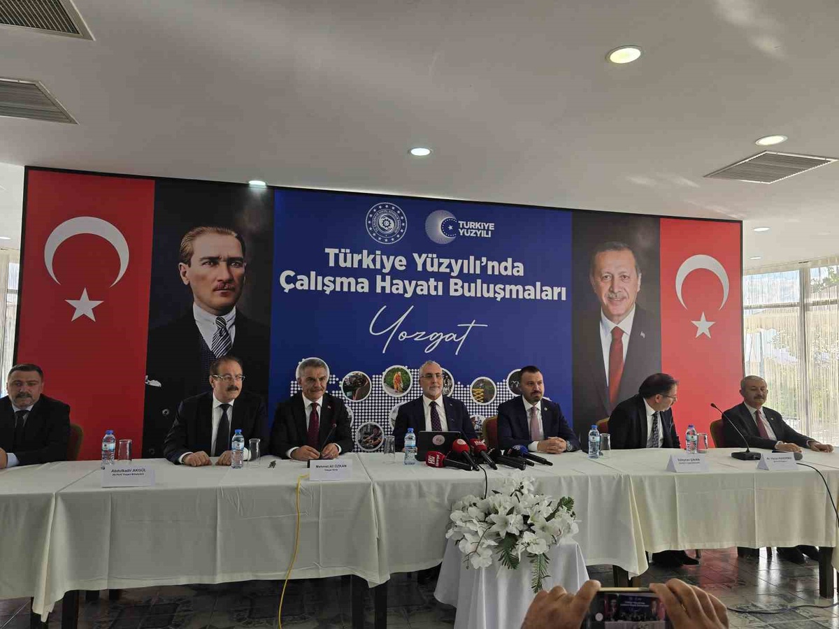 Bakan Işıkhan: Yozgatlı genç başka şehre gitmek zorunda kalmasın