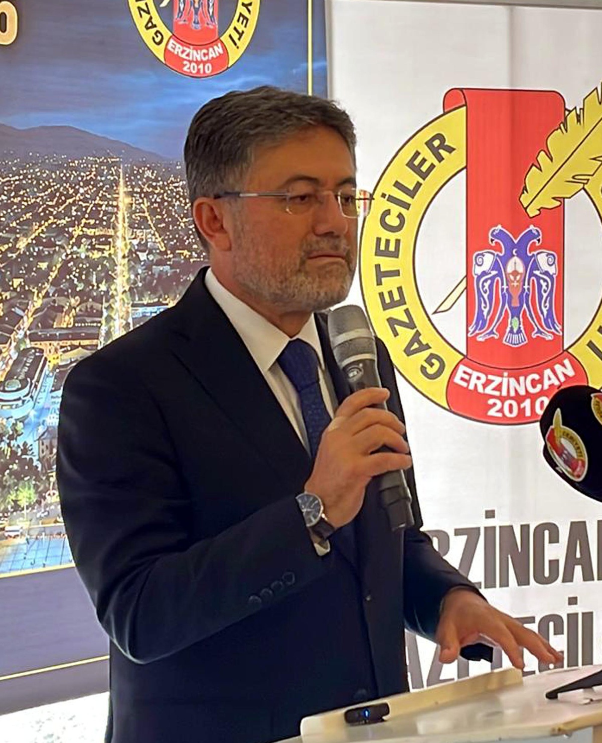 Bakan Yumaklı Erzincan\'da basın çalıştayına katıldı
