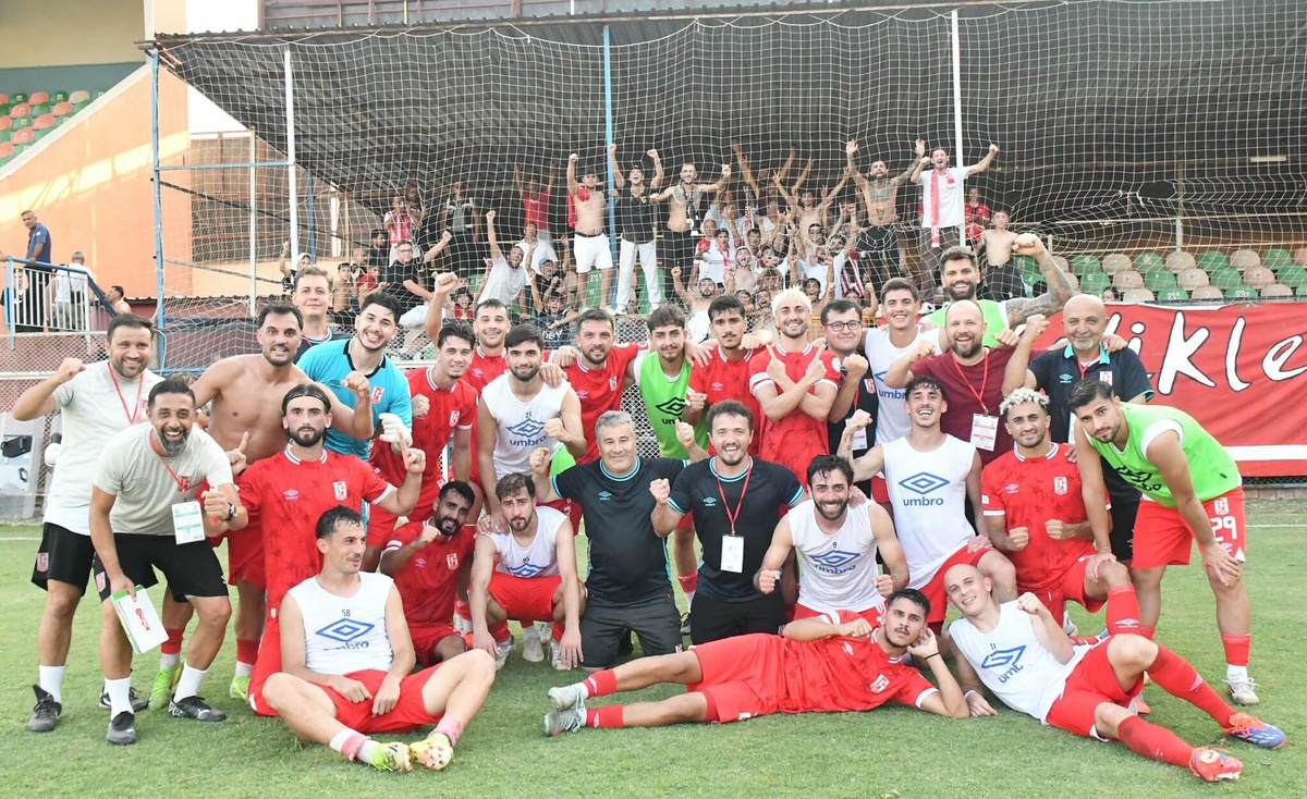 Balıkesirspor Aliağa\'da Uşakspor\'u konuk ederek 3\'te 3 peşinde