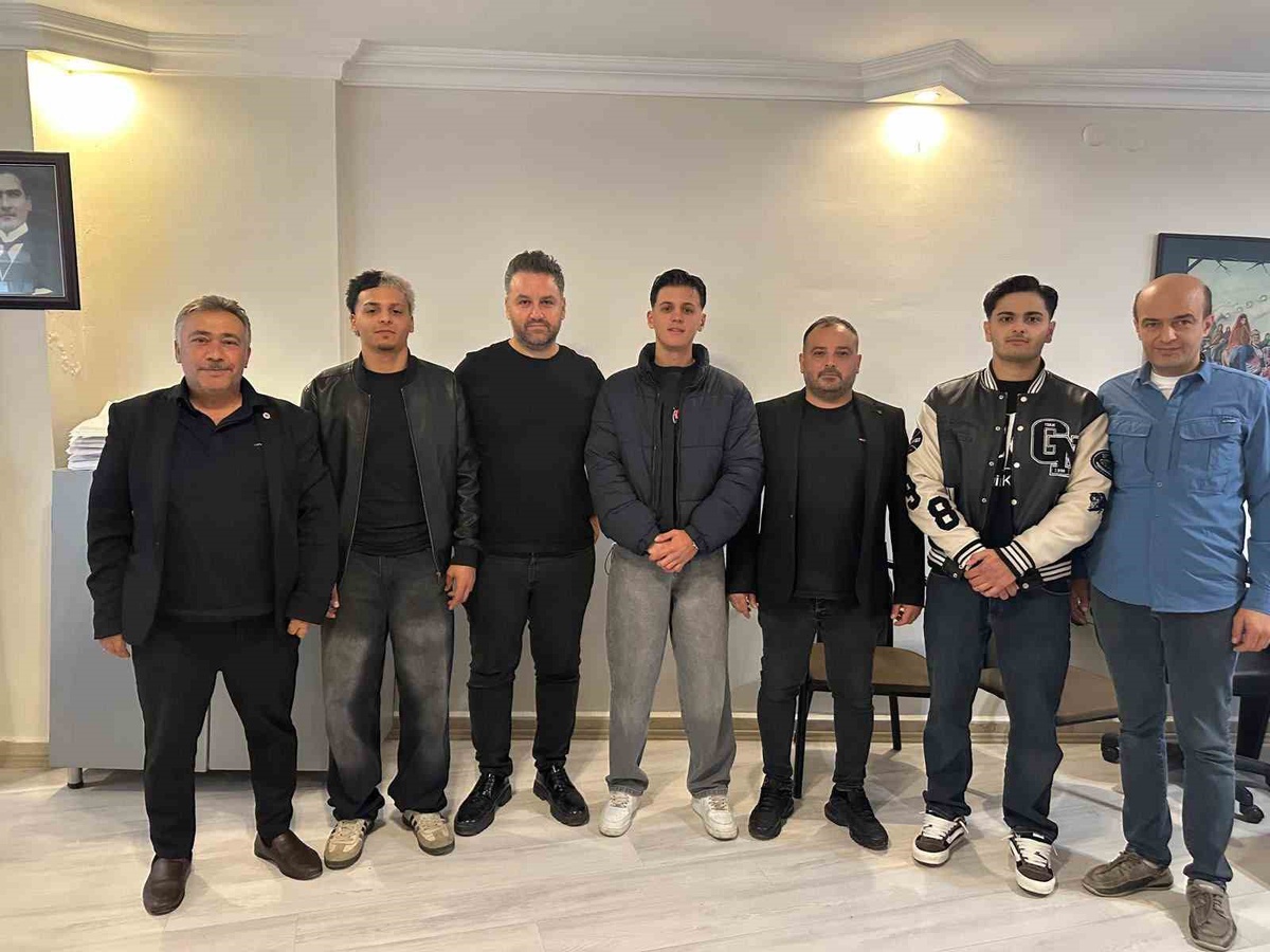 Bilecik\'te 1. Hair Fest\'te dereceye giren kuaförler ödüllerini aldı