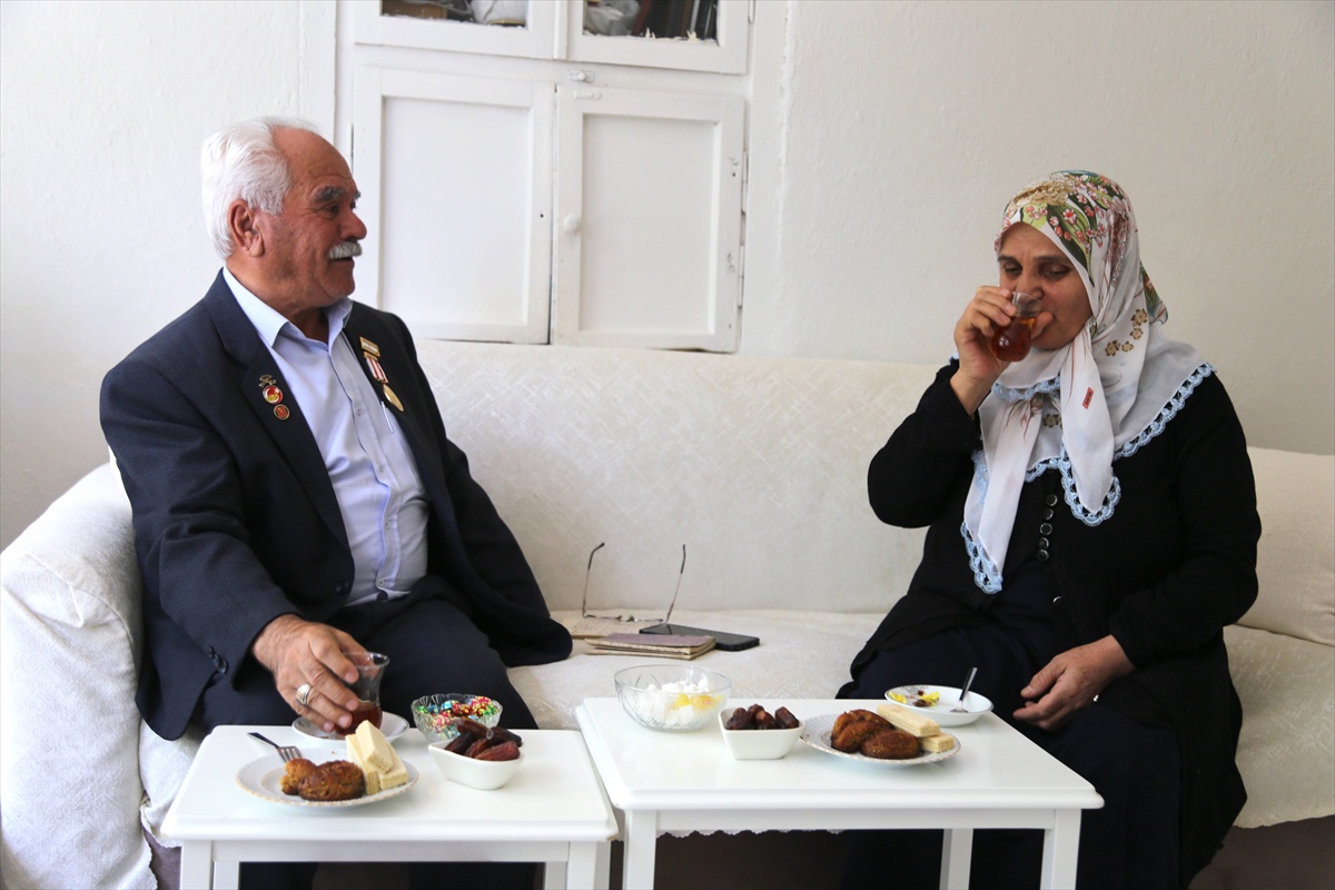 Kıbrıs gazisi Karataş, 11 ay görev yaptığı savaş anılarını 52 yıldır saklıyor