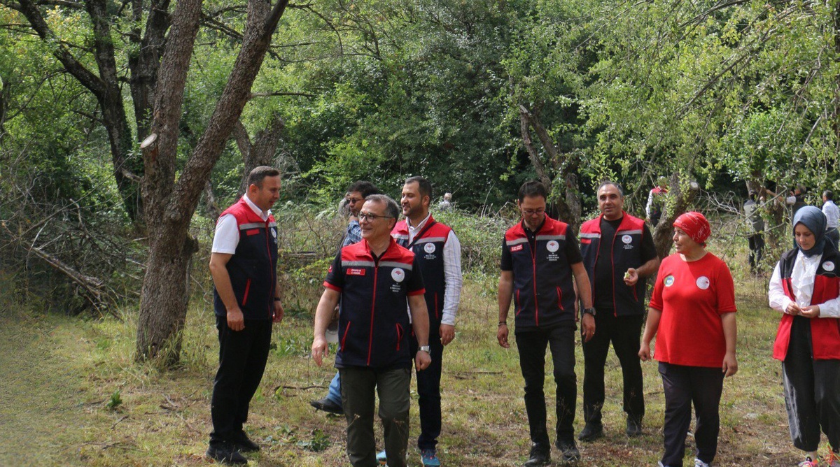 Bolu\'da orman meyveleri kadın kooperatifiyle katma değerli ürüne dönüşüyor