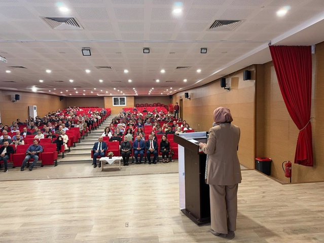 Düzce'de okul müdür yardımcılarına özel eğitim ve BEP süreçleri anlatıldı