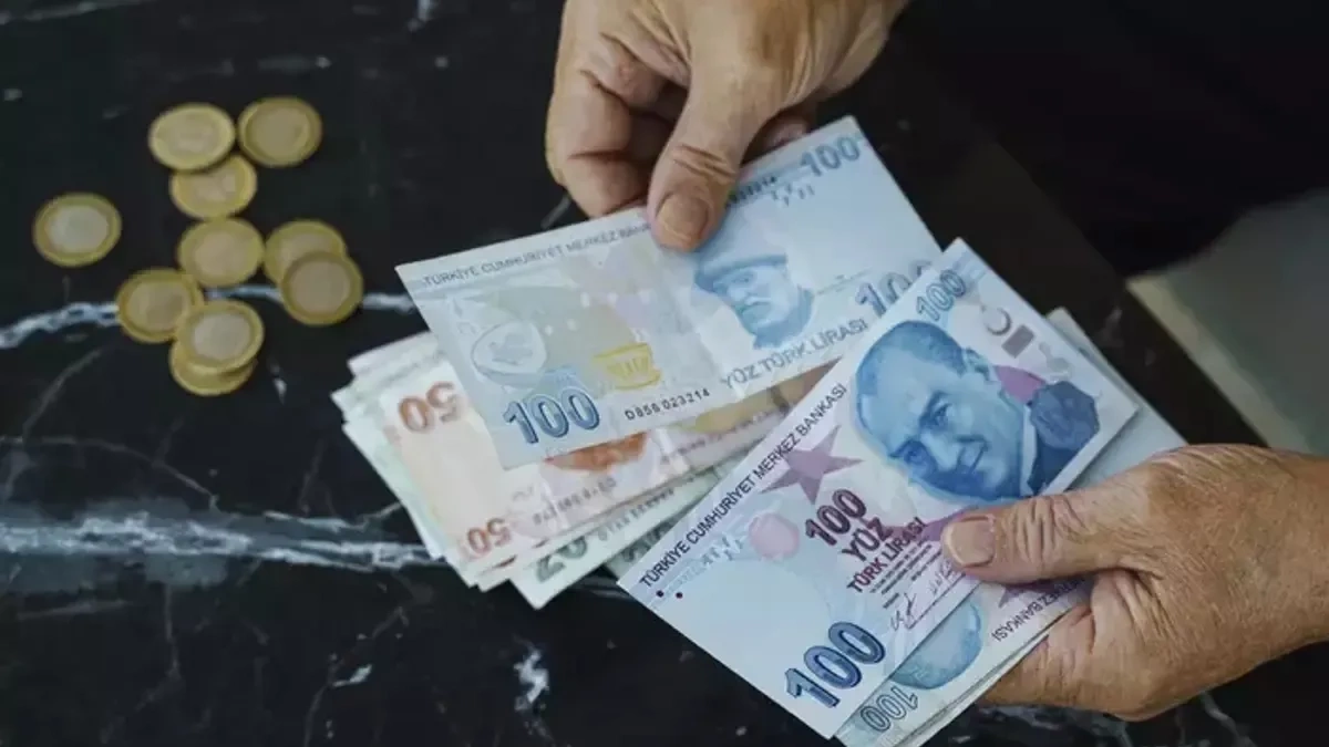 Emekli promosyonunda 3 yıl taahhüt verene 35 bin TL\'ye kadar ödeme var