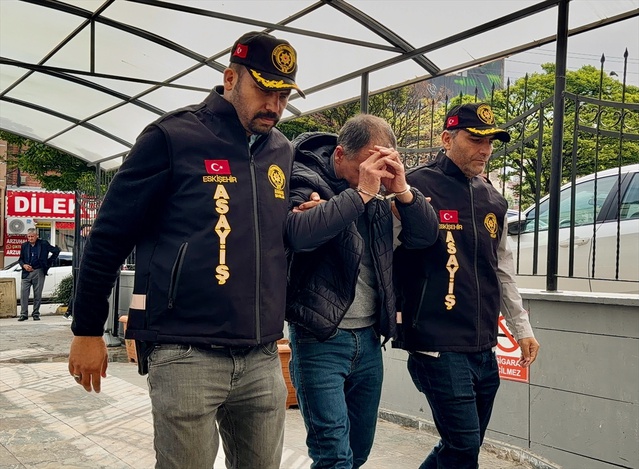 İstanbul'da 25 yıl hapis cezası alan ve 9 senedir aranan firari Eskişehir'de yakalandı