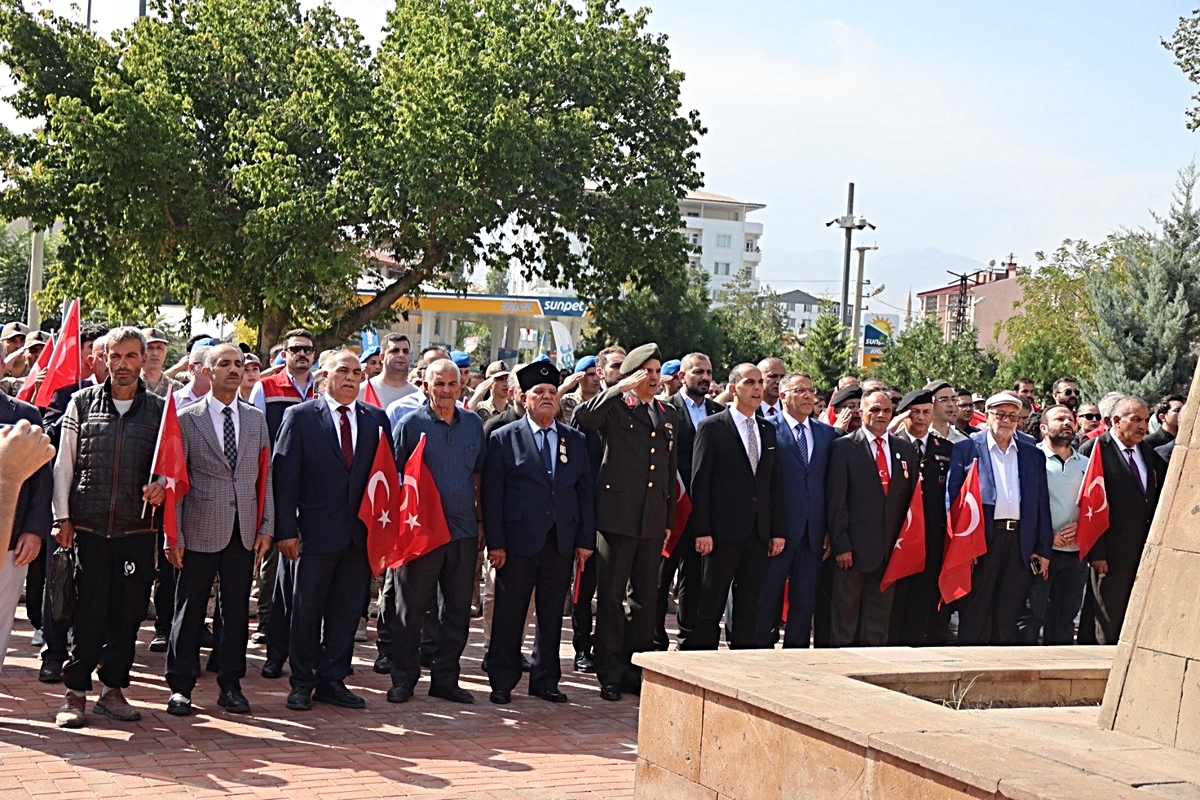 Iğdır’da 19 Eylül Gaziler Günü’nde dev bayraklı yürüyüş