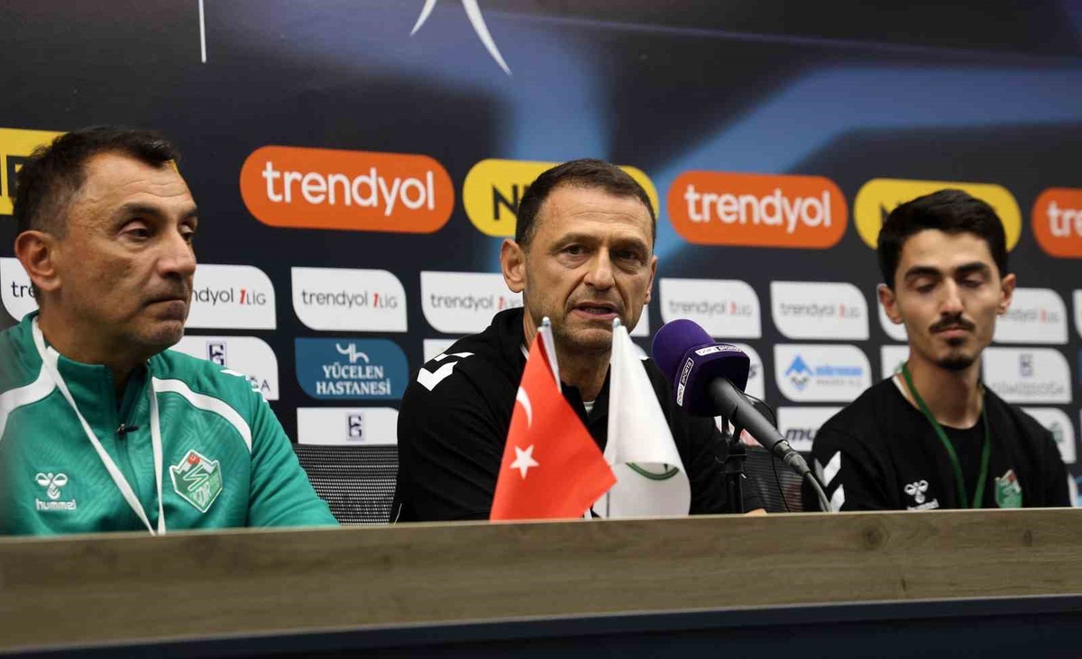 Iğdır FK'da Stamatopoulos, Muğlaspor beraberliğinde son saniye golüne üzüldü