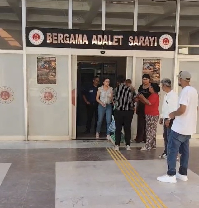 İzmir Bergama'da uyuşturucu operasyonunda karı koca tutuklandı, bin 47 hap bulundu