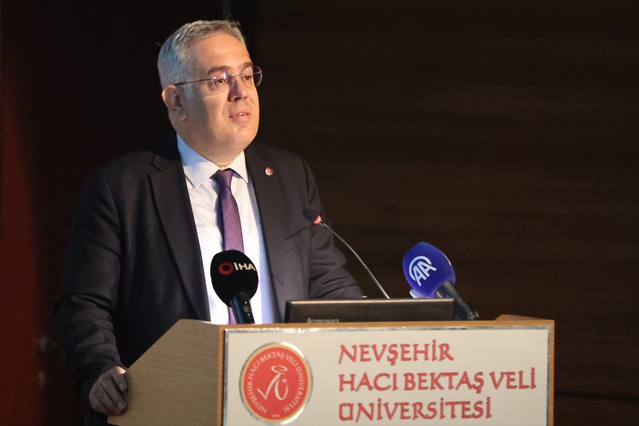 Nevşehir'de duvar resimleri semineri, 6 kilisedeki koruma çalışmaları masaya yatırıldı