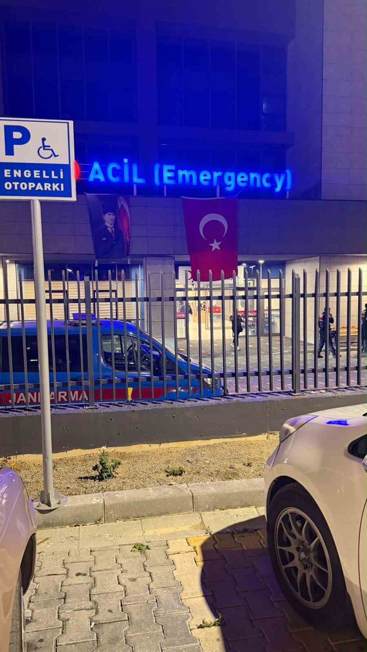 Konya Seydişehir'de kardeş kavgasında bir kişi silahla ayaklarından yaralandı