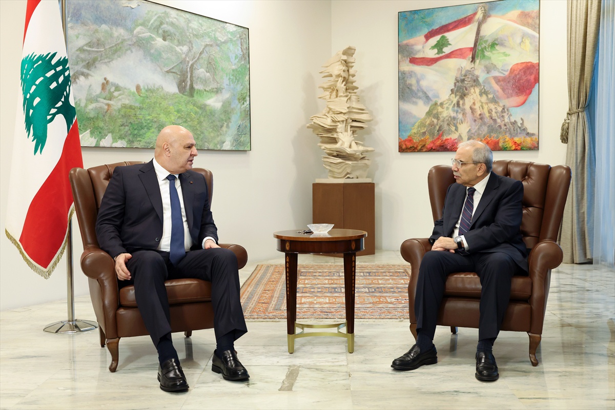 Lübnan Cumhurbaşkanı Avn ile Başbakan Selam, İsrail saldırılarını ve BM gündemini görüştü