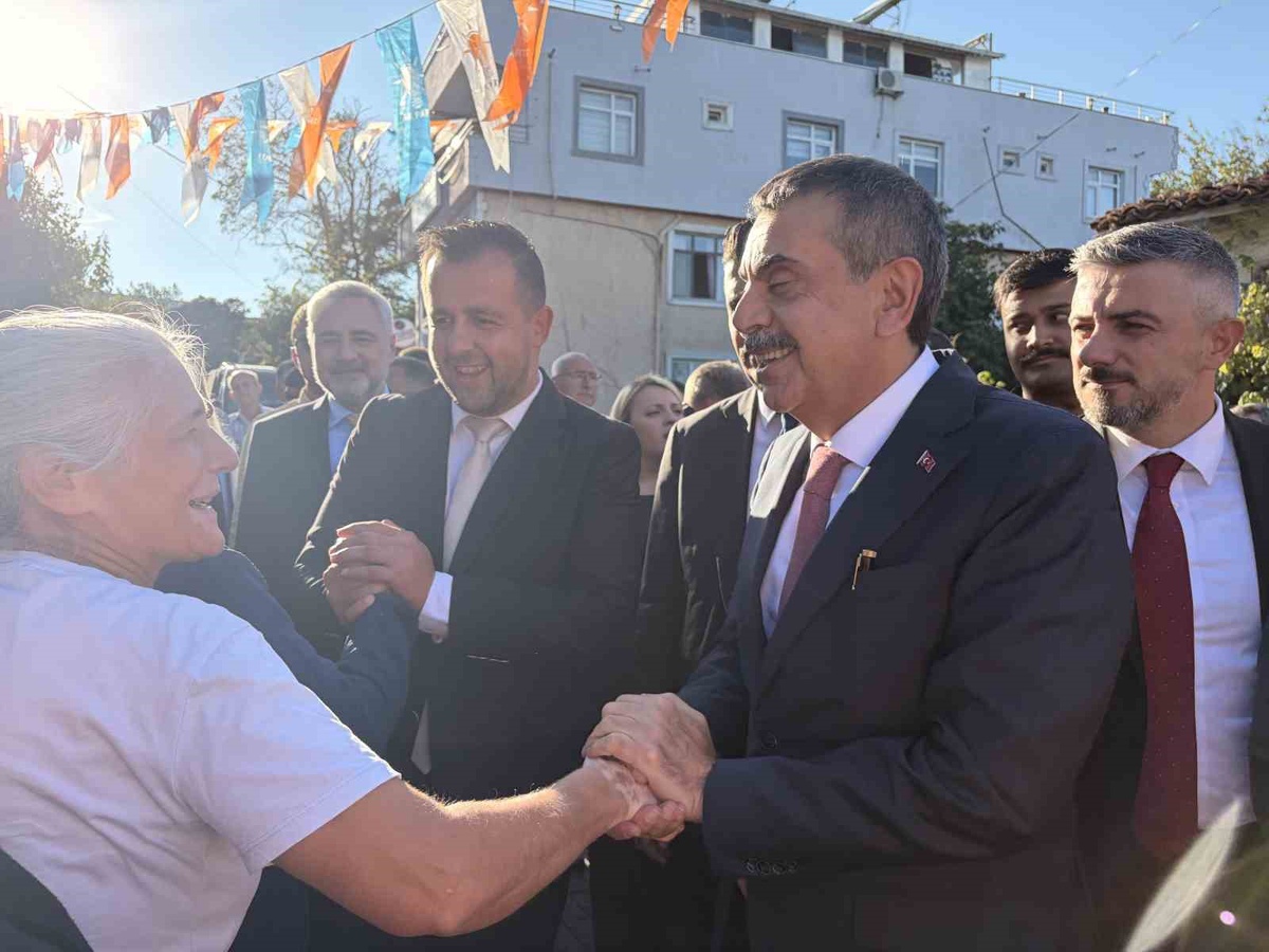 Milli Eğitim Bakanı Tekin, Kırklareli\'nde hizmeti vatandaşın ayağına götüreceğiz dedi