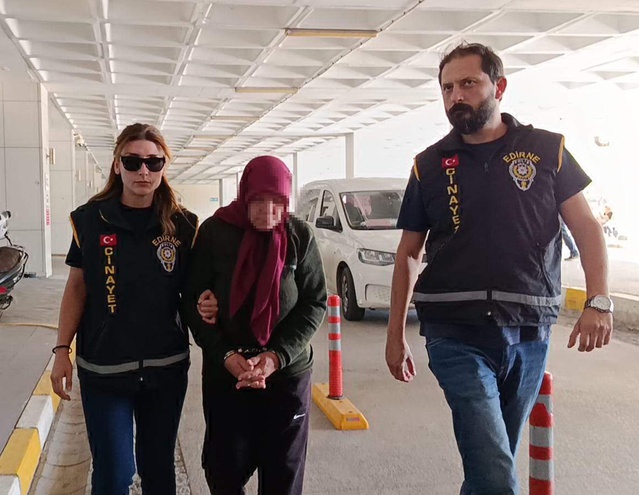 Otopsi darp izlerini ortaya çıkardı! Keşan'da ölü bulunan emeklinin eşi sınırda yakalandı
