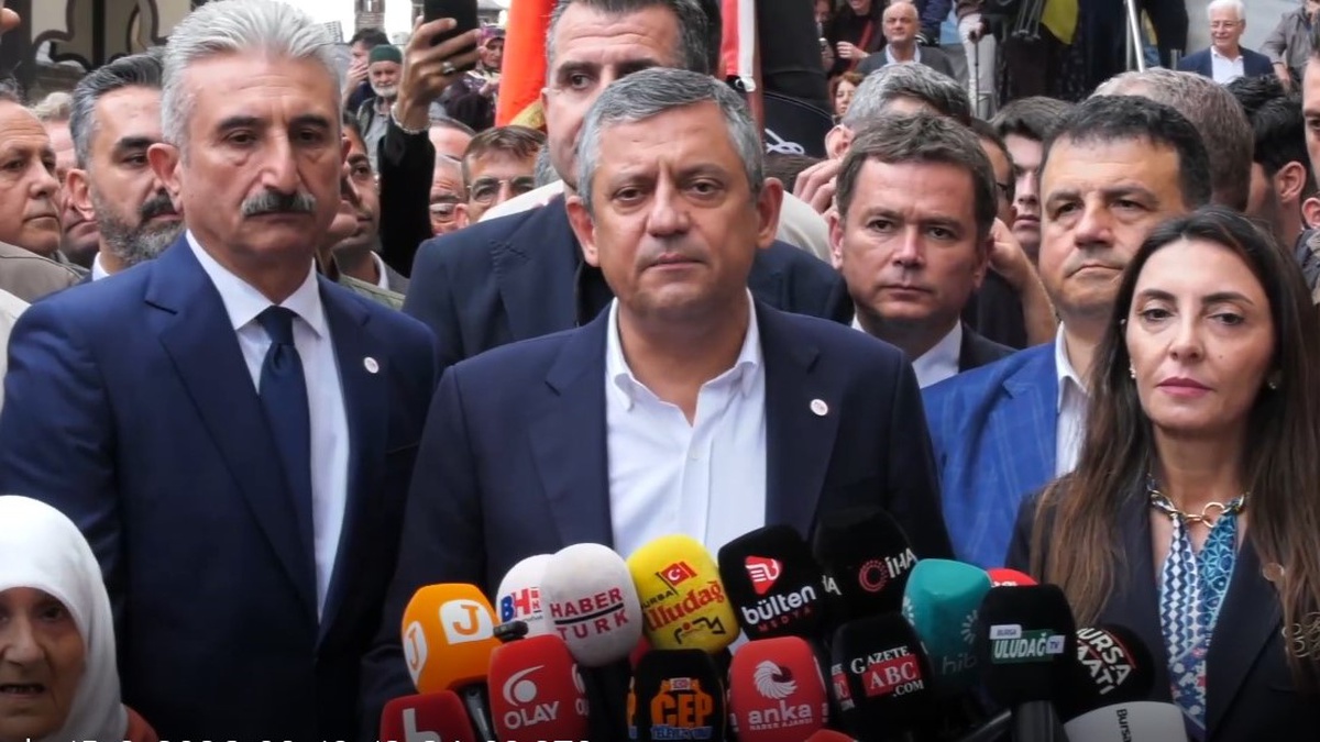 Özgür Özel: "Milleti kandıramazlar, biz o sandığa varacağız ve o seçimi de alacağız"