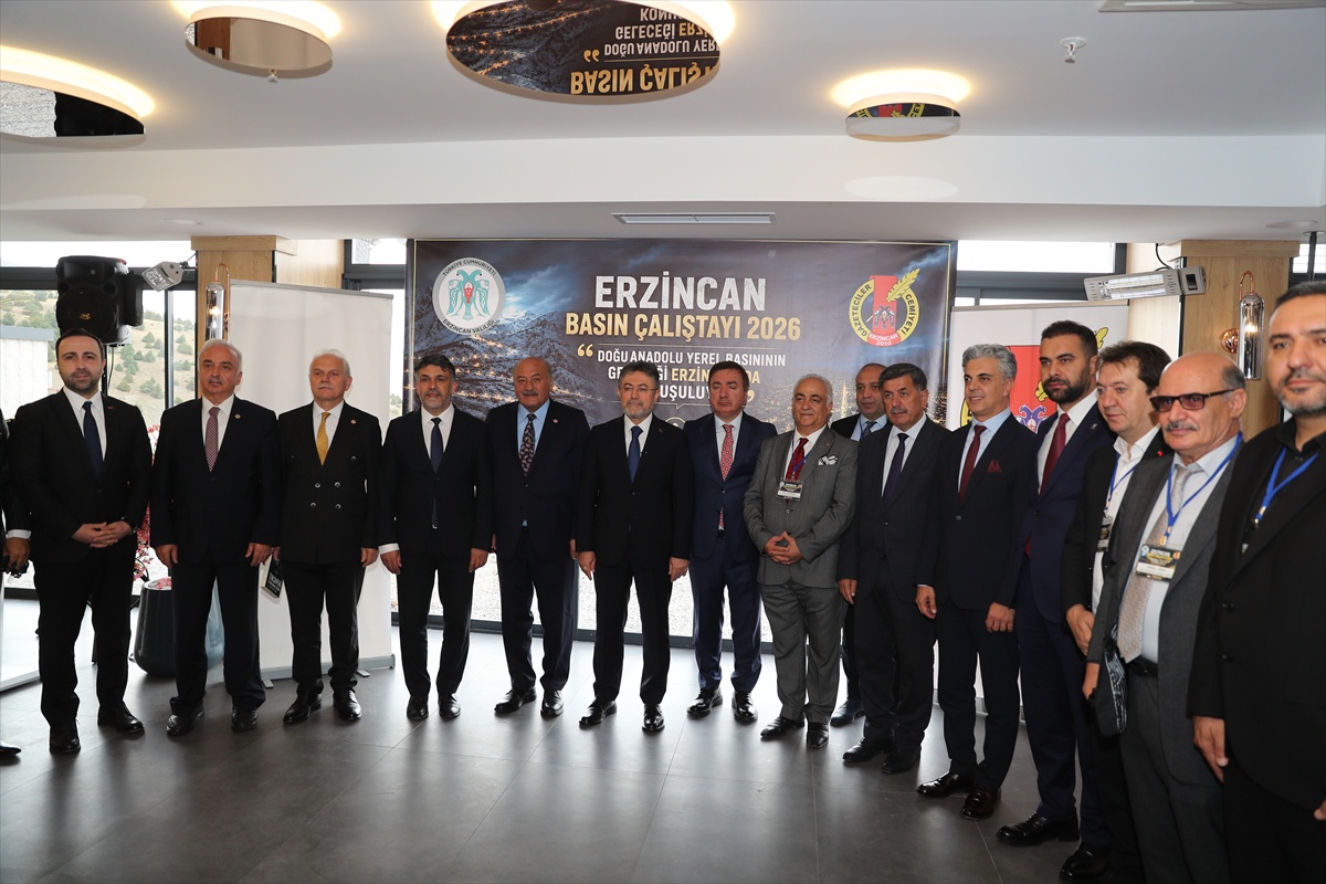 Bakan Yumaklı, Erzincan\'da basına \'Terörsüz Türkiye\' görevi düştüğünü söyledi