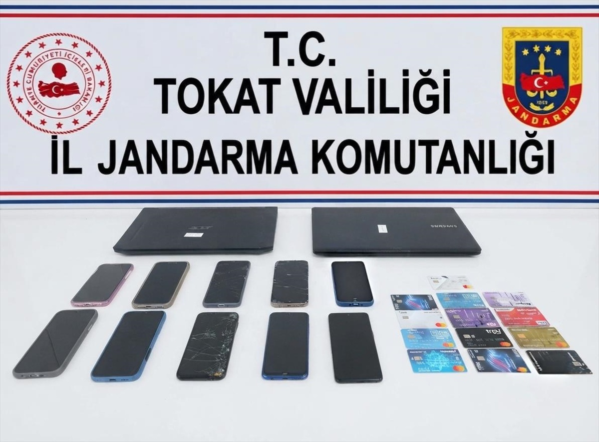 Tokat merkezli 8 ilde dolandırıcılık operasyonunda 4 zanlı tutuklandı