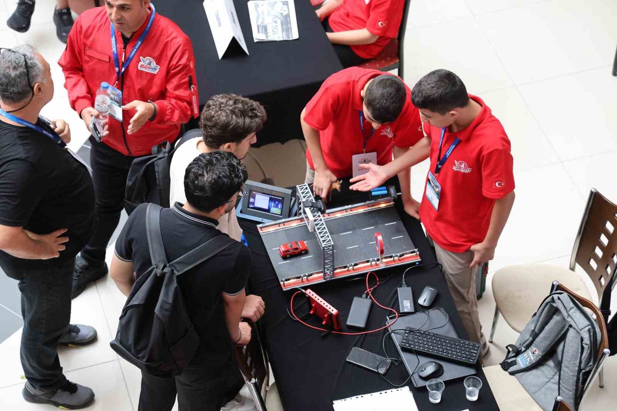 TEKNOFEST Güneydoğu\'da 677 finalist takım projelerini jüriye sundu
