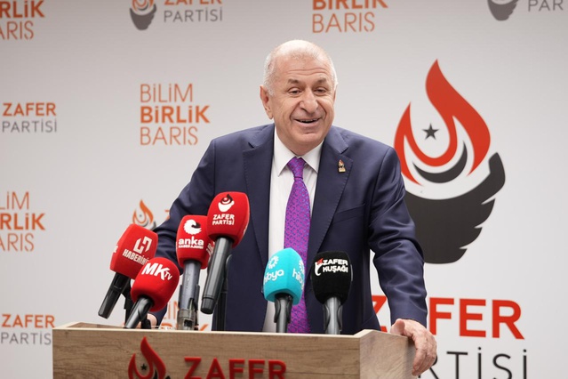 Ümit Özdağ: "PKK affı Anayasa Mahkemesi'ne götürülebilir"