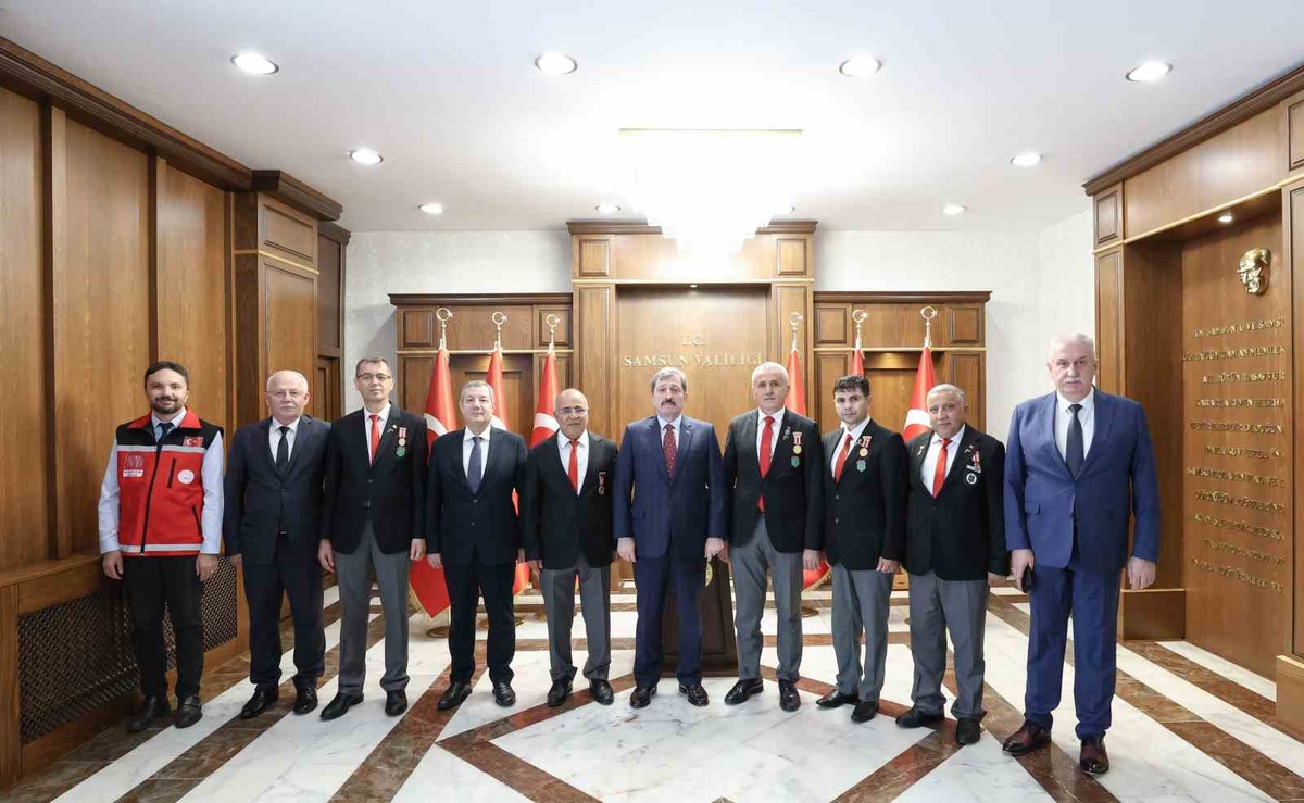 Vali Tavlı: "Türk milleti, mazisi şan ve şerefle dolu ‘gazi’ bir millettir"