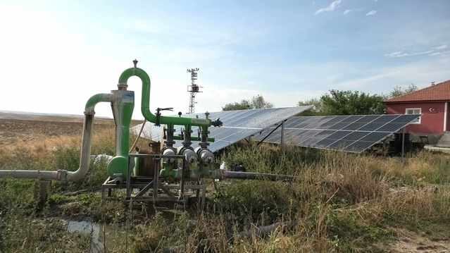 Yozgat Yenifakılı'da güneş paneline 'kaçak elektrik' cezası çiftçiyi isyan ettirdi