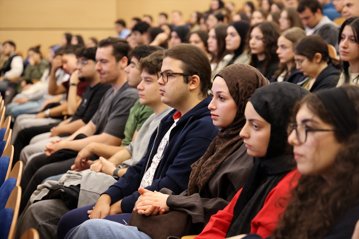 BEUN\'da 2026-2027 oryantasyonu yapıldı, Rektör Ulusoy yaklaşık 30 bin öğrenciyle buluştu