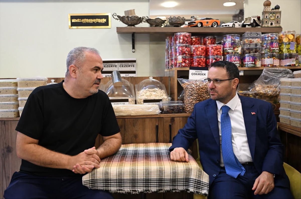 Adalet Bakanı Gürlek, Adana\'da şehit ailesini ziyaret etti