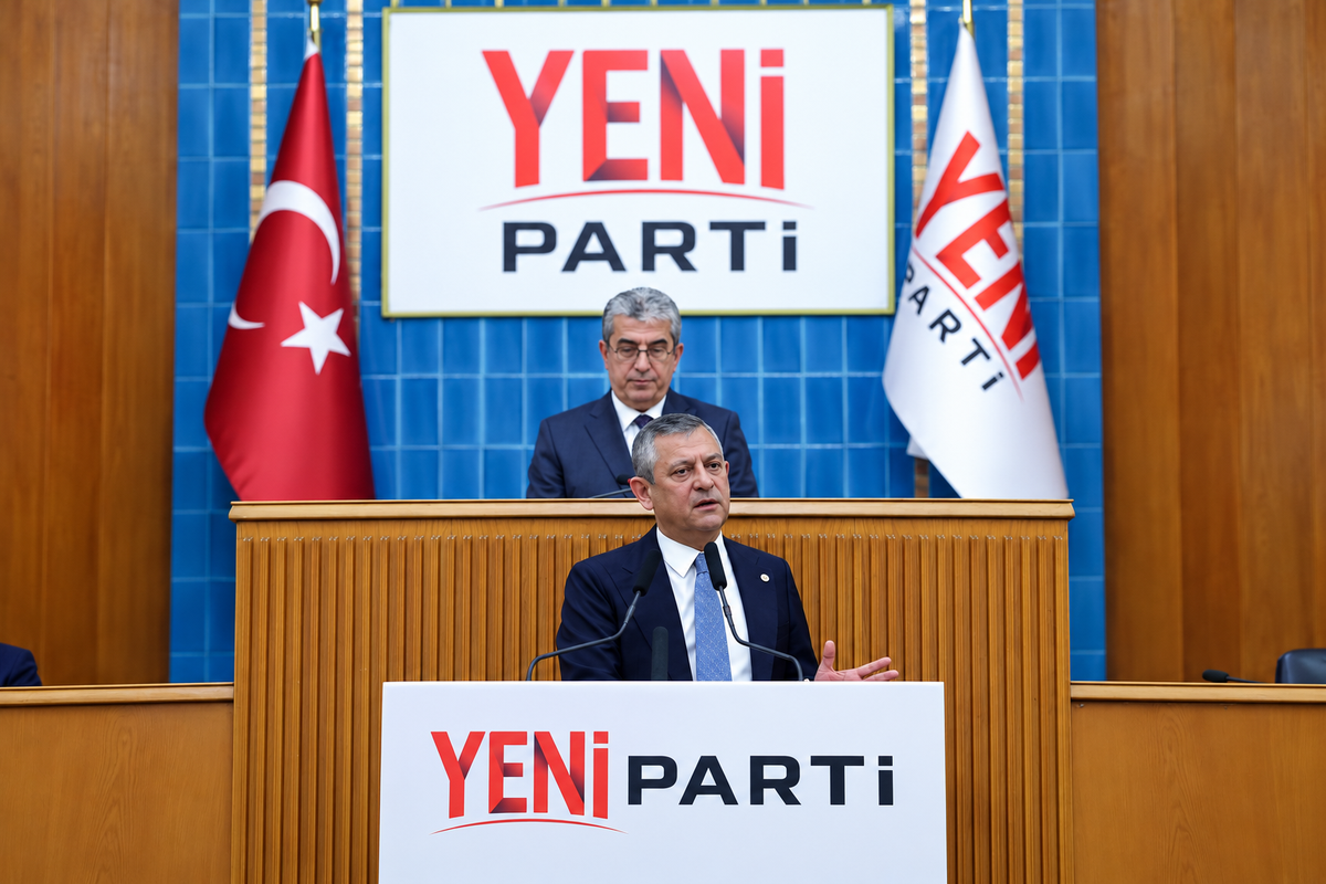 Adı tartışma konusu olan YENİ Parti\'de iki isim üzerinde duruluyor