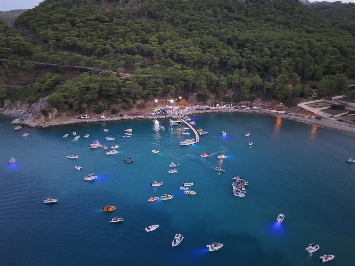 Antalya Kumluca\'da 3. Büyük Balık Yarışması 297 amatör balıkçı ve 99 tekneyle başladı