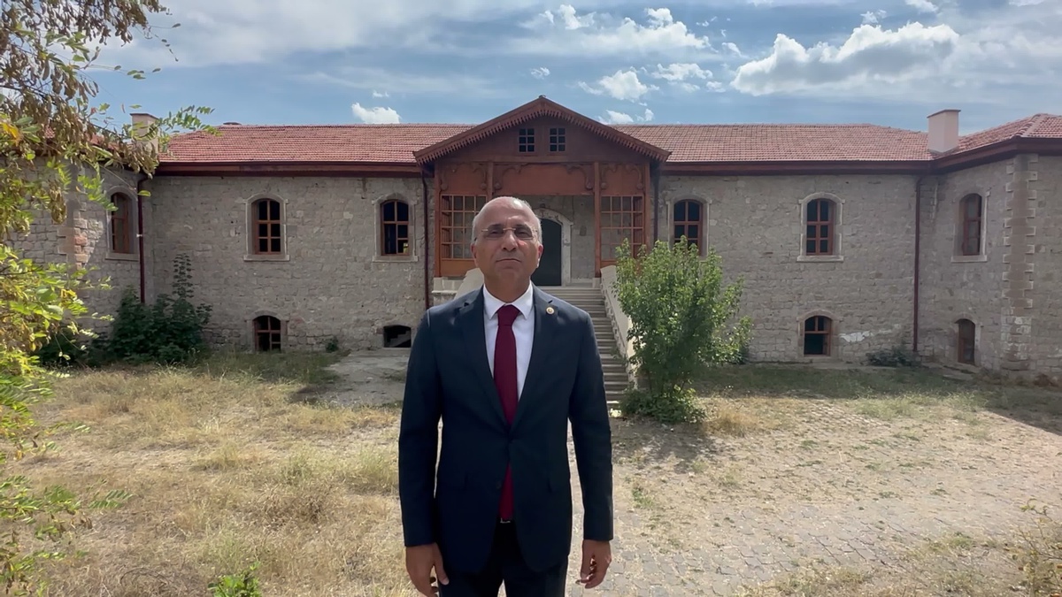 Aşkın Genç, PISA 2025\'te 81 puanlık fen farkının 2015\'ten 2025\'e açıldığını söyledi