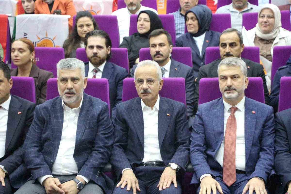 Bakan Uraloğlu, Kalkınma Yolu’ndaki imza sürecinin perde arkasını anlattı