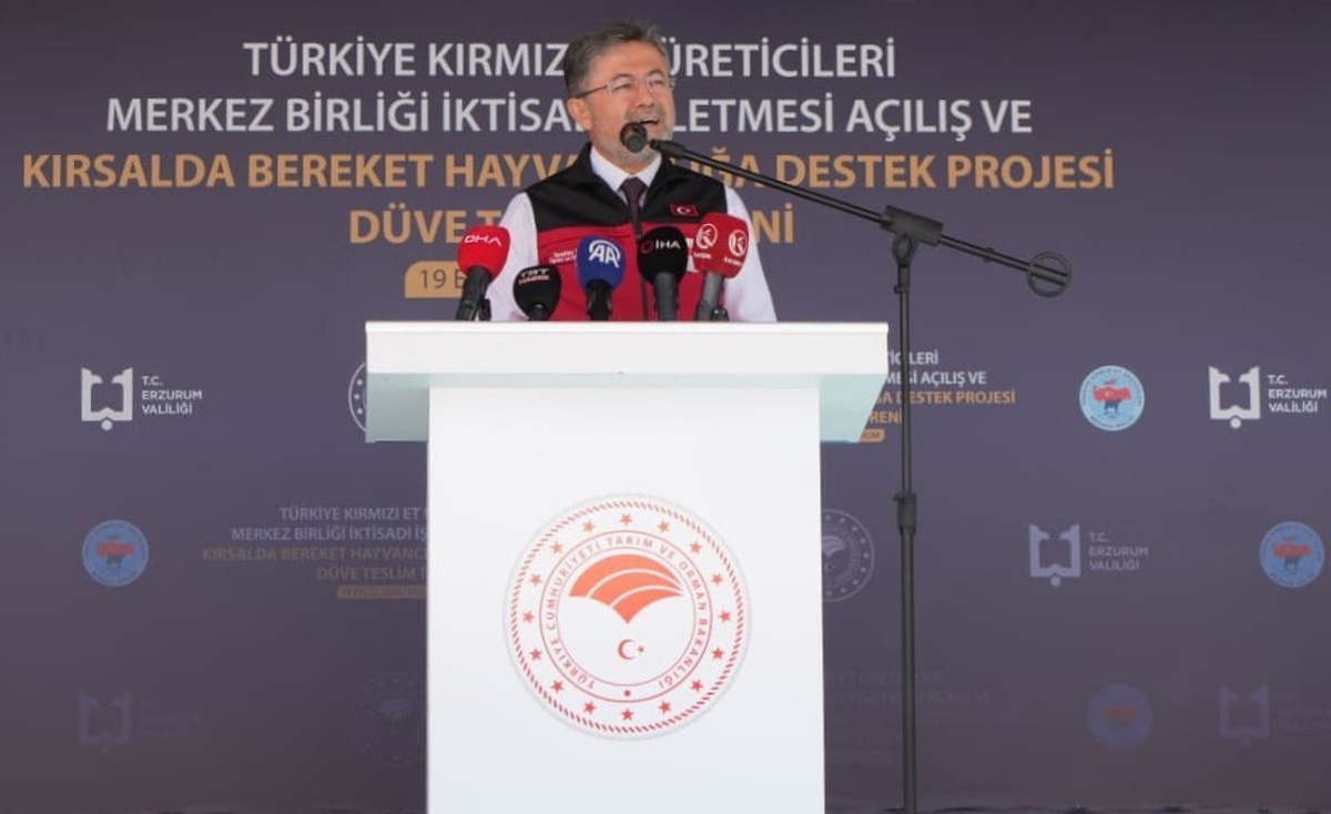 Bakan Yumaklı Erzurum’da açıkladı: "Artık hayvan aşısı ve kimliklendirme ücreti alınmayacak"