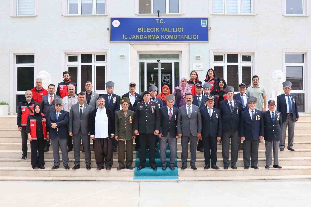 Bilecik\'te gaziler Jandarma Komutanlığında ağırlandı, Vanlı minnetini dile getirdi